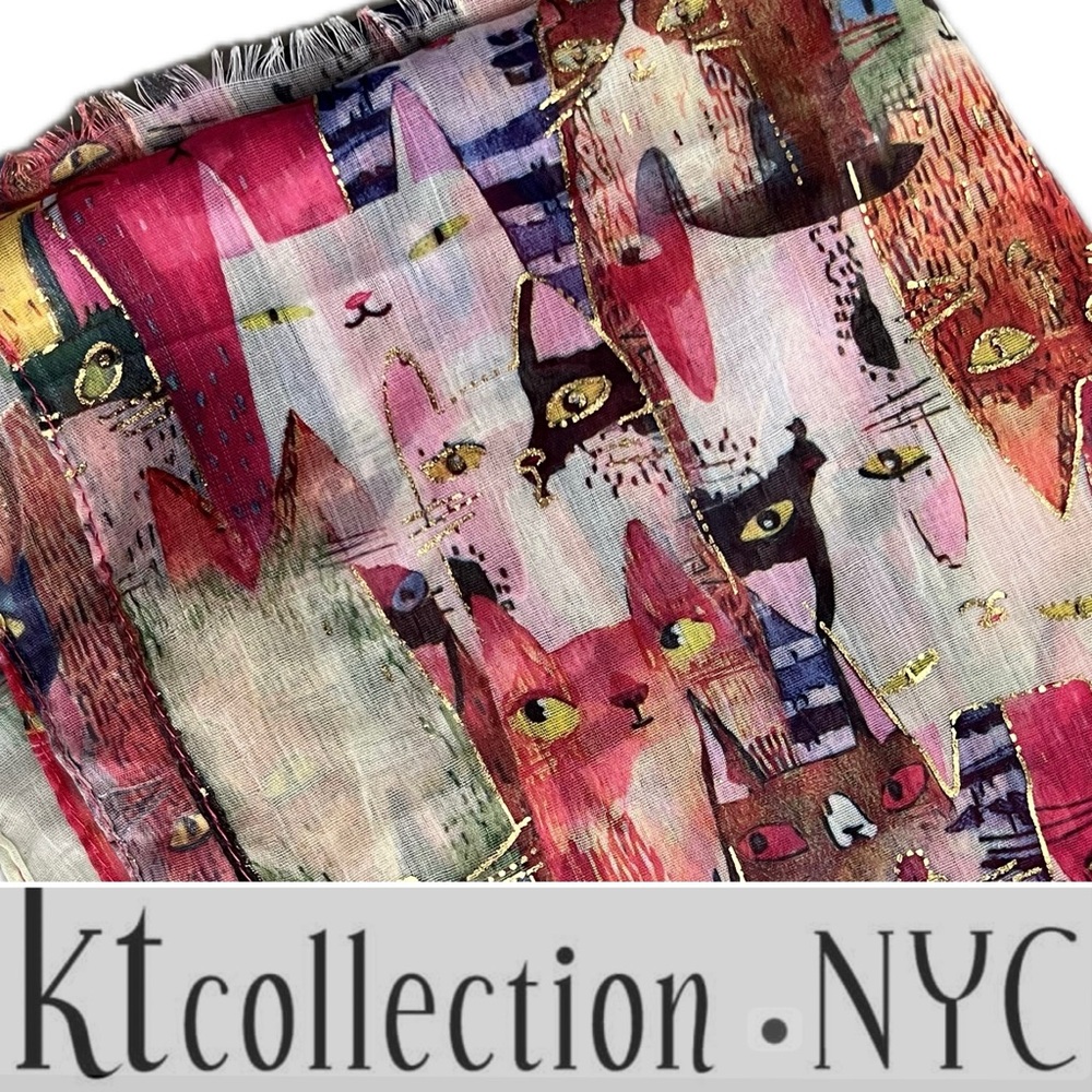 🐈‍⬛🌟Fantastic Cats Ensemble Scarf Outlined in Metallic Gold | 29”W x 70”L